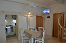 Madia Luxury