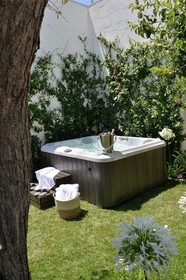 Madia Luxury