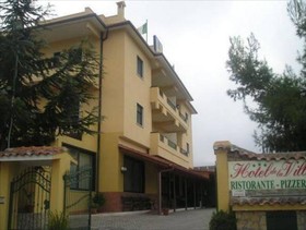 Hotel De La Ville
