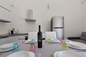 2485 Casa Silvana by Barbarhouse