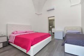 2485 Casa Silvana by Barbarhouse