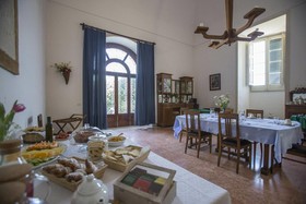 Villa De Pietro