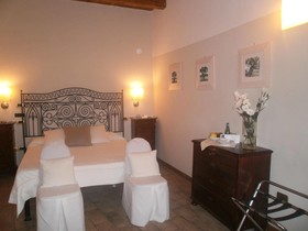 S. Martin Hotel