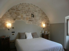 S. Martin Hotel