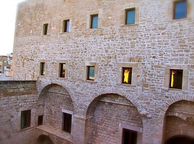 S. Martin Hotel