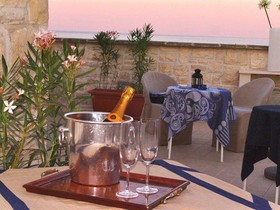 S. Martin Hotel