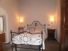 S. Martin Hotel