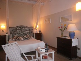 S. Martin Hotel