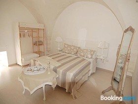 Domus Alba