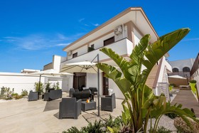 Joy Home B&B by BarbarHouse