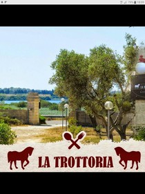La Trottoria