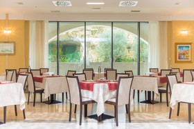 Vittoria Resort Pool & Spa