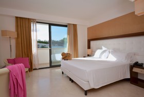 Vittoria Resort Pool & Spa