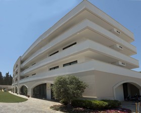 Vittoria Resort Pool & Spa