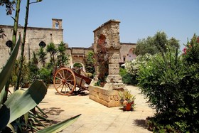 Relais Masseria Casina dei Cari