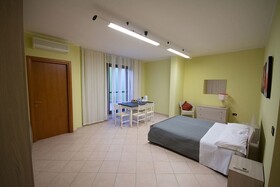 Suite & Apartment