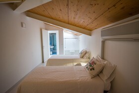 Suite & Apartment
