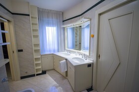 Suite & Apartment