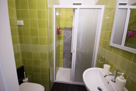 Suite & Apartment