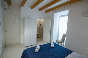 Suite & Apartment