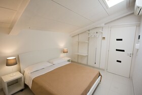 Suite & Apartment
