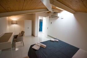 Suite & Apartment