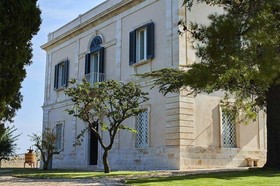 Villa Torre Bianca By Emily Hotel