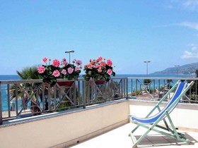 Hotel Sea Garden