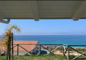Seaside & Nature Midenza Retreat