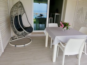 Seaside & Nature Midenza Retreat
