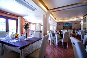Hotel Villaggio Old River