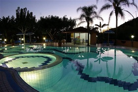 Hotel Villaggio Old River