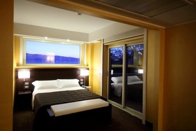 E' Hotel
