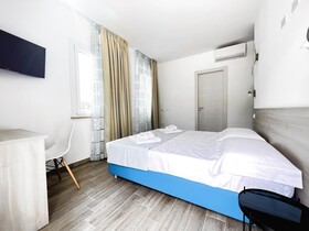 Perla Blu Tropea