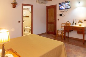 B&B Donnaciccina Accomodation
