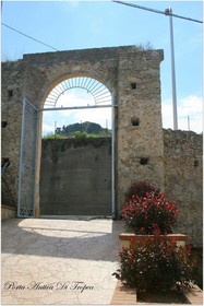 Porta Antica Di Tropea