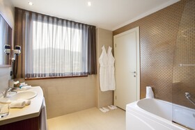 Holiday Inn Salerno - Cava de' Tirreni