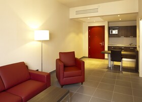 Inn Naples Airport