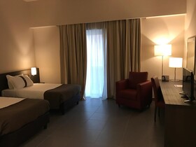 Inn Naples Airport