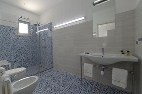 X Hotel