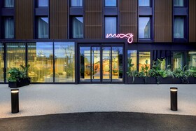Moxy Pompeii