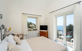 Oliveto Capri Apartments