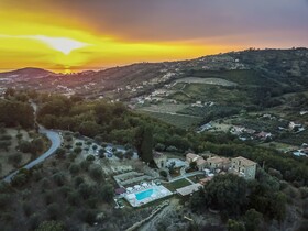 Le Querce Farmhouse
