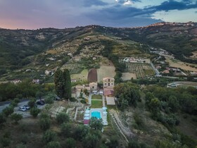 Le Querce Farmhouse