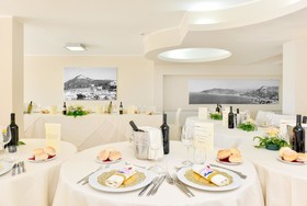 Hotel Mareluna