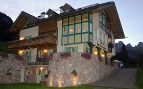 Hotel Garni Val De Costa
