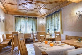 Meublè Bar Giustina