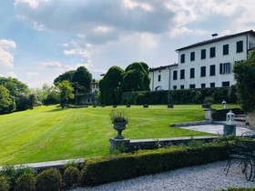Villa Policreti