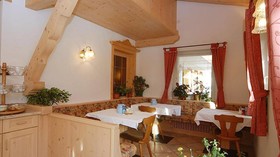 Garni Letizia
