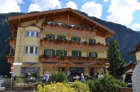 Hotel Ladina